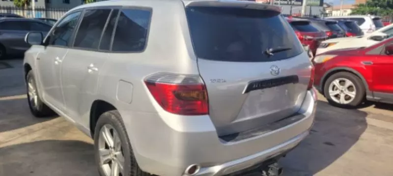 Toyota Highlander   - 2008