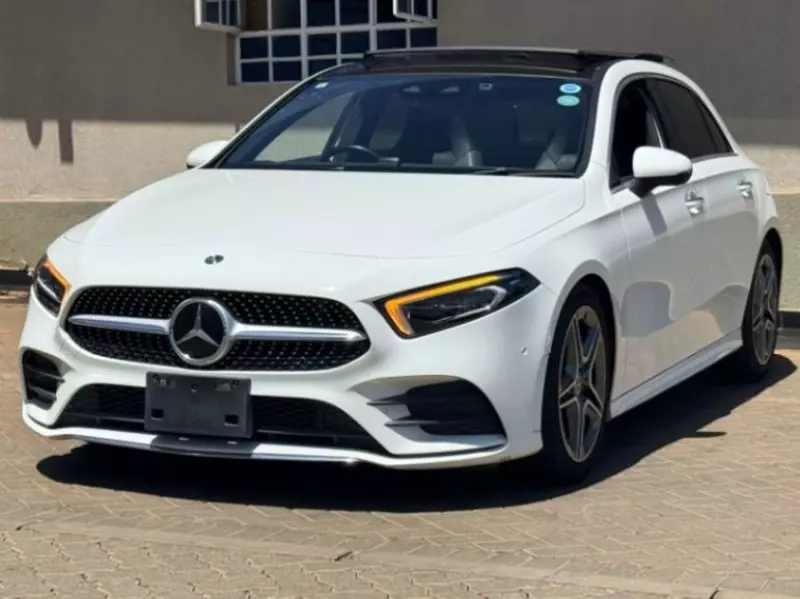Mercedes-Benz A180   - 2019