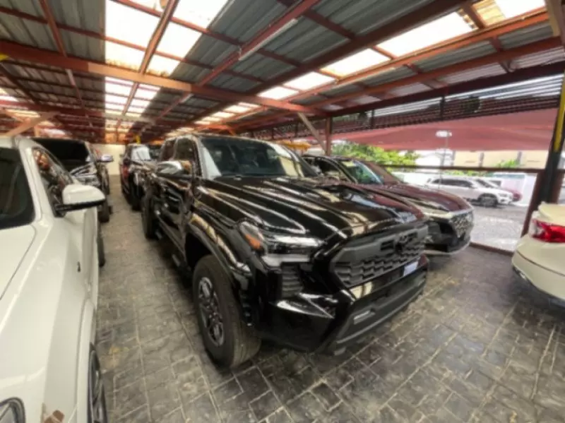 Toyota Tacoma   - 2023