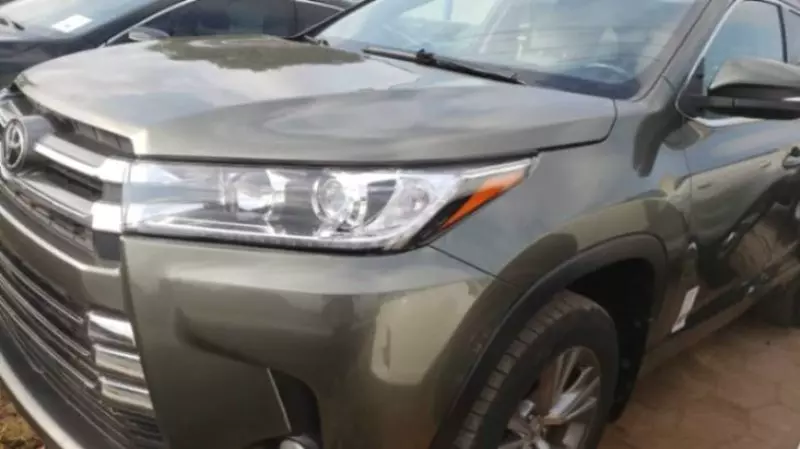 Toyota Highlander   - 2015