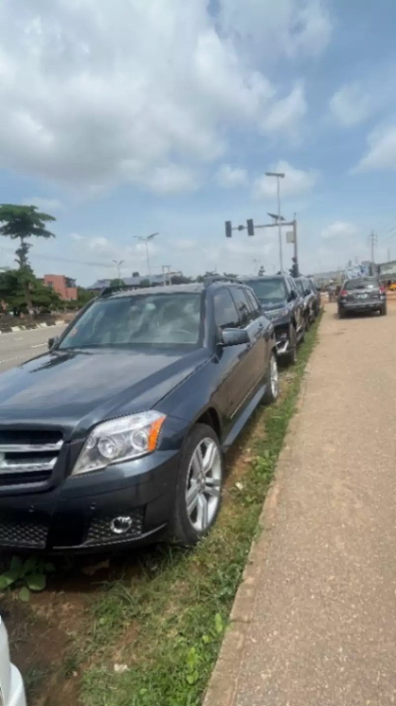 Mercedes-Benz Glk-class   - 2010