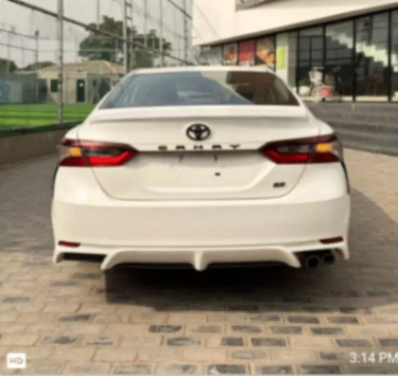TOYOTA Camry - 2022