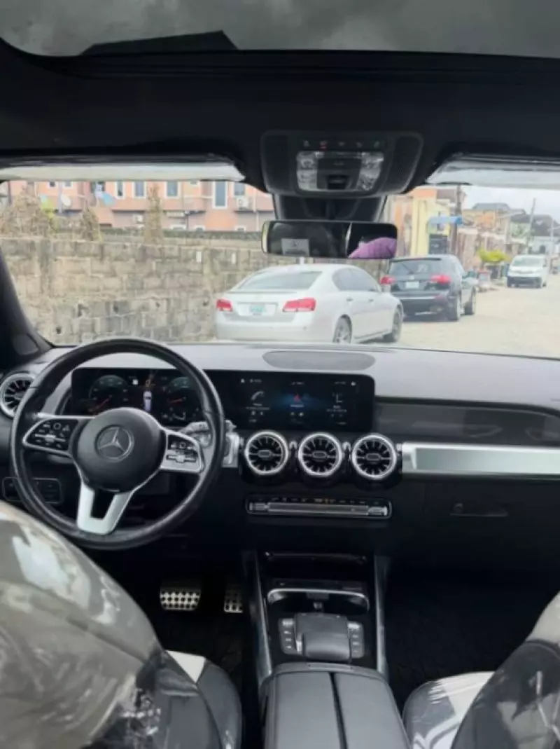Mercedes-Benz GLB 250 - 2022