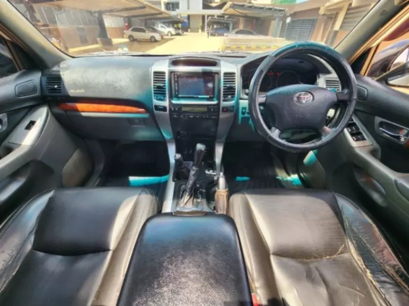 Toyota Land Cruiser   - 2006