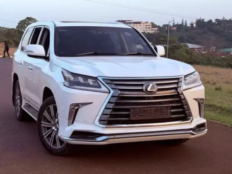 Lexus LX 570   - 2017