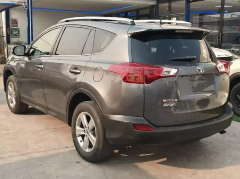 Toyota RAV4   - 2015