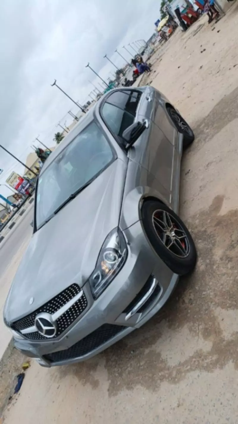 Mercedes-Benz C 300   - 2008