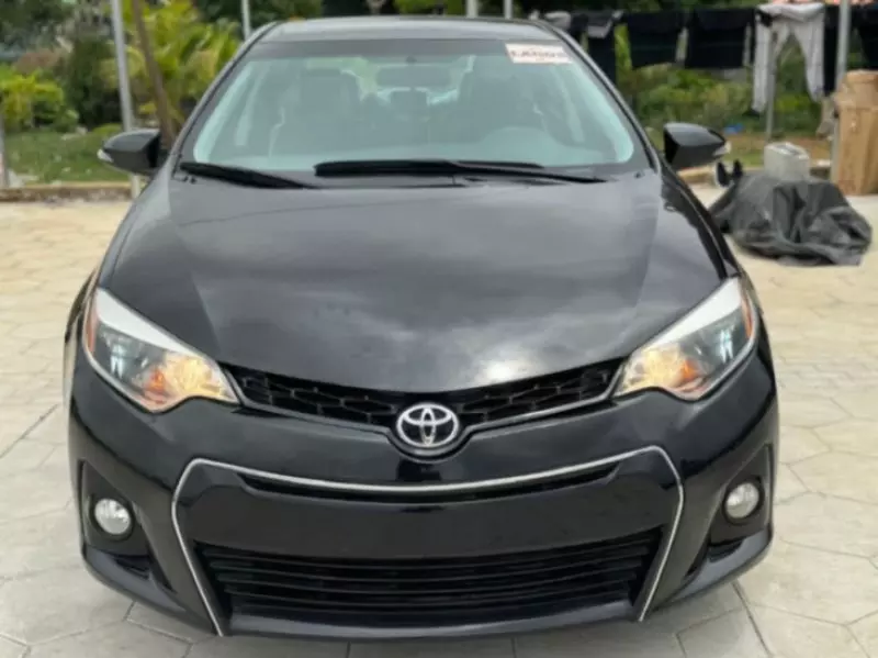 Toyota Corolla   - 2015