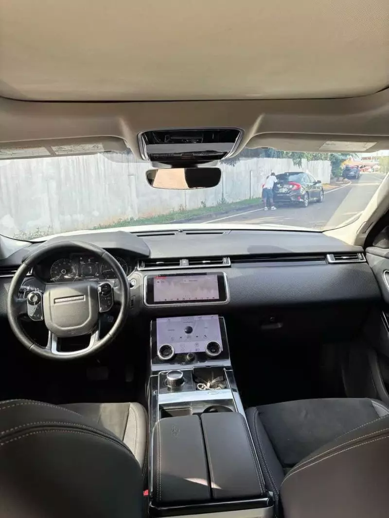 Land Rover Range Rover Velar   - 2019