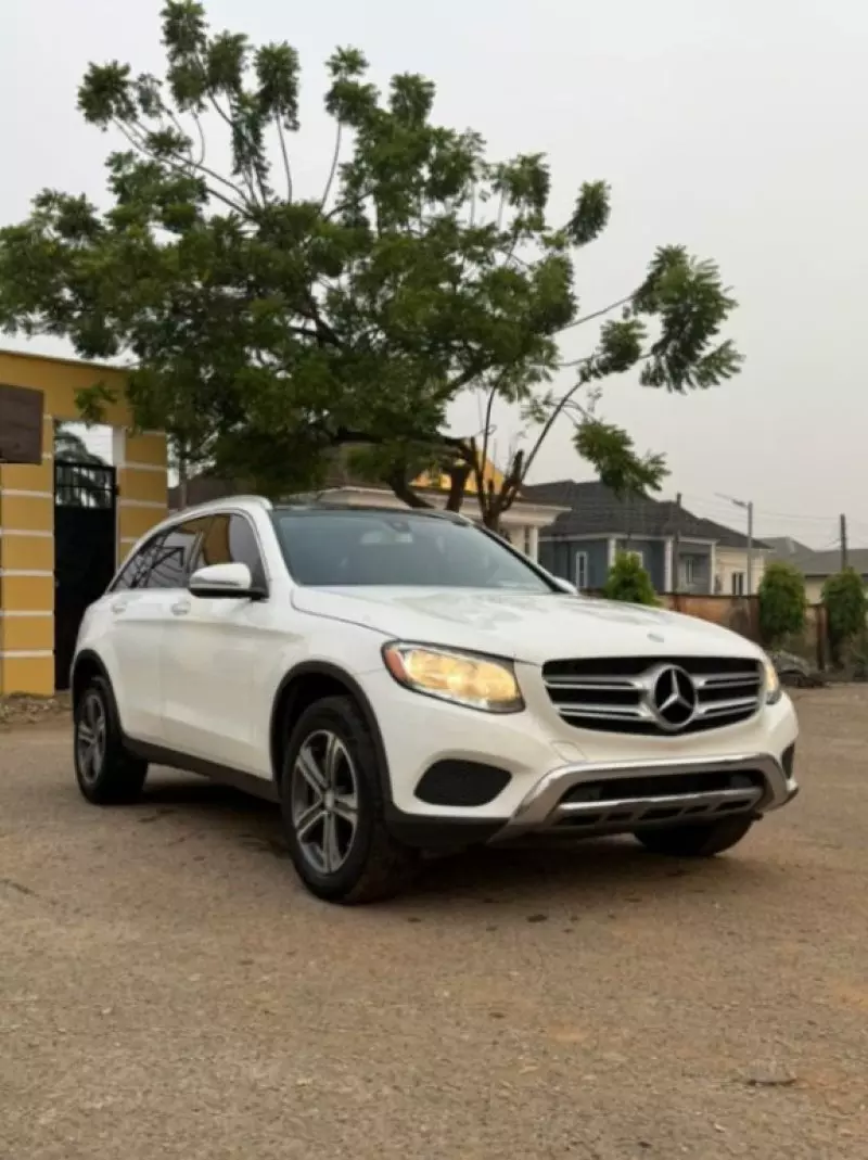 Mercedes-Benz Glc-class   - 2017