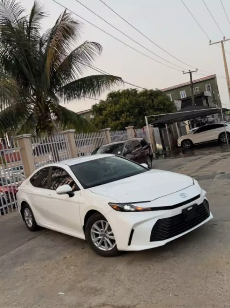 TOYOTA Camry   - 2026