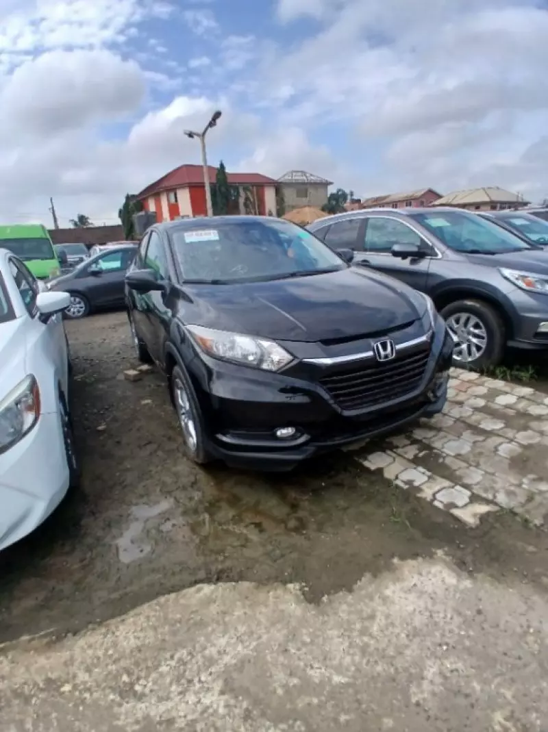 Honda HR-V   - 2016