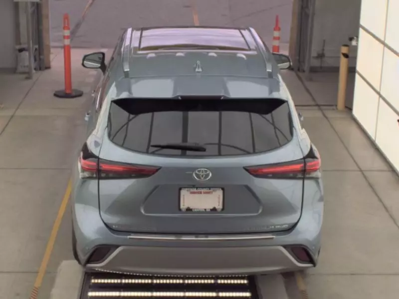 TOYOTA Highlander   - 2020
