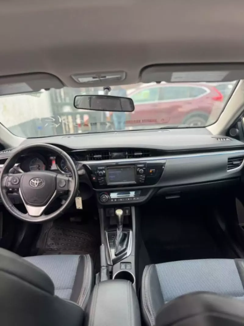 TOYOTA Corolla   - 2015
