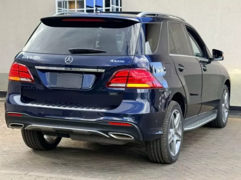 Mercedes-Benz GLE 350 - 2015