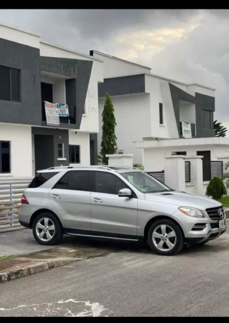Mercedes-Benz ML 350 - 2014