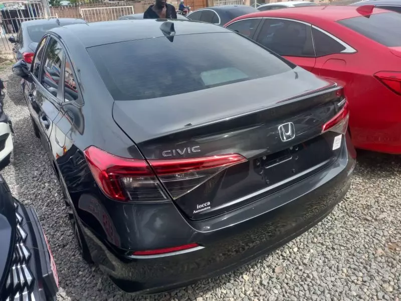Honda Civic   - 2021