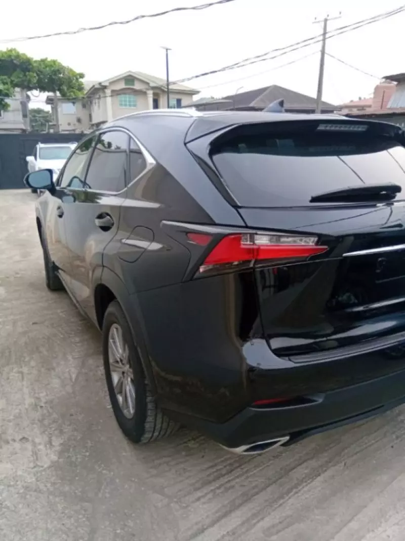 Lexus NX   - 2016