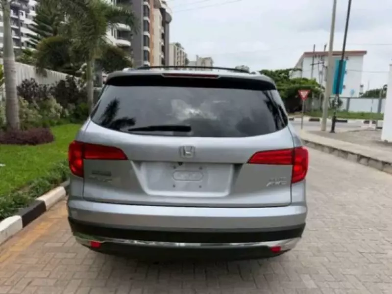 Honda Pilot   - 2016