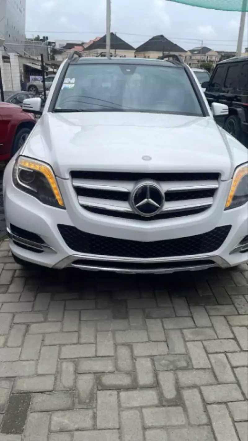 Mercedes-Benz GLK 350   - 2013