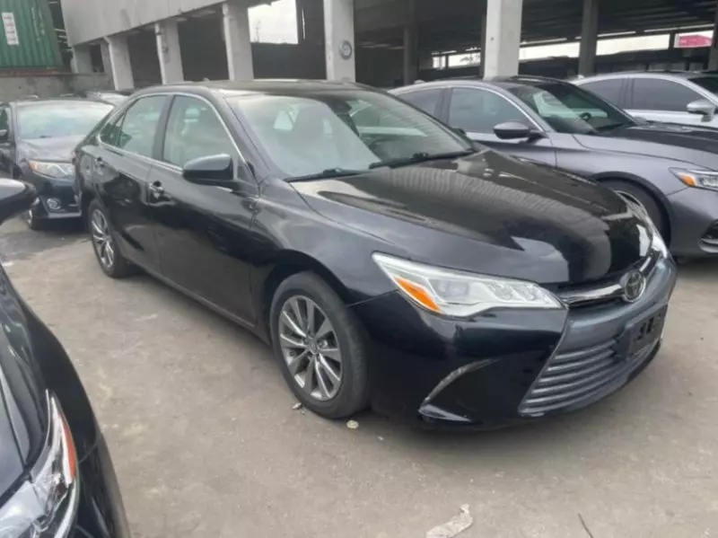 Toyota Camry   - 2015