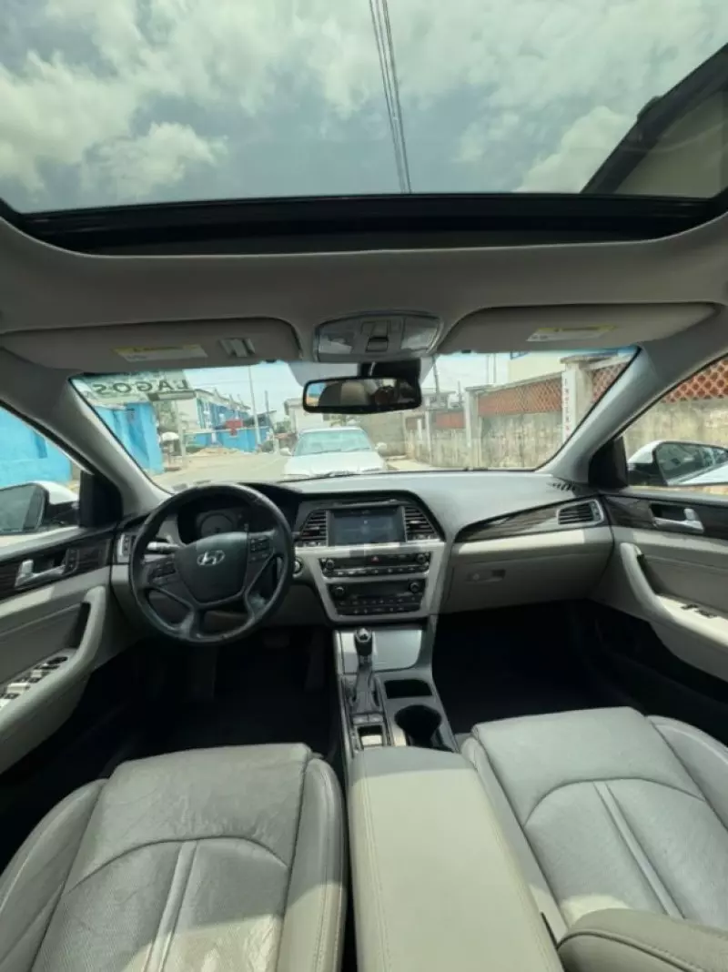Hyundai Sonata   - 2015