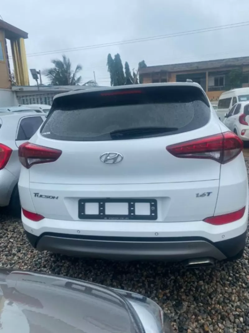 Hyundai Tucson   - 2017