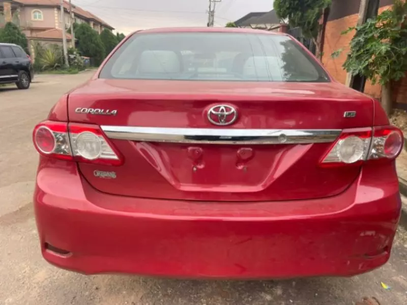 Toyota Corolla   - 2012