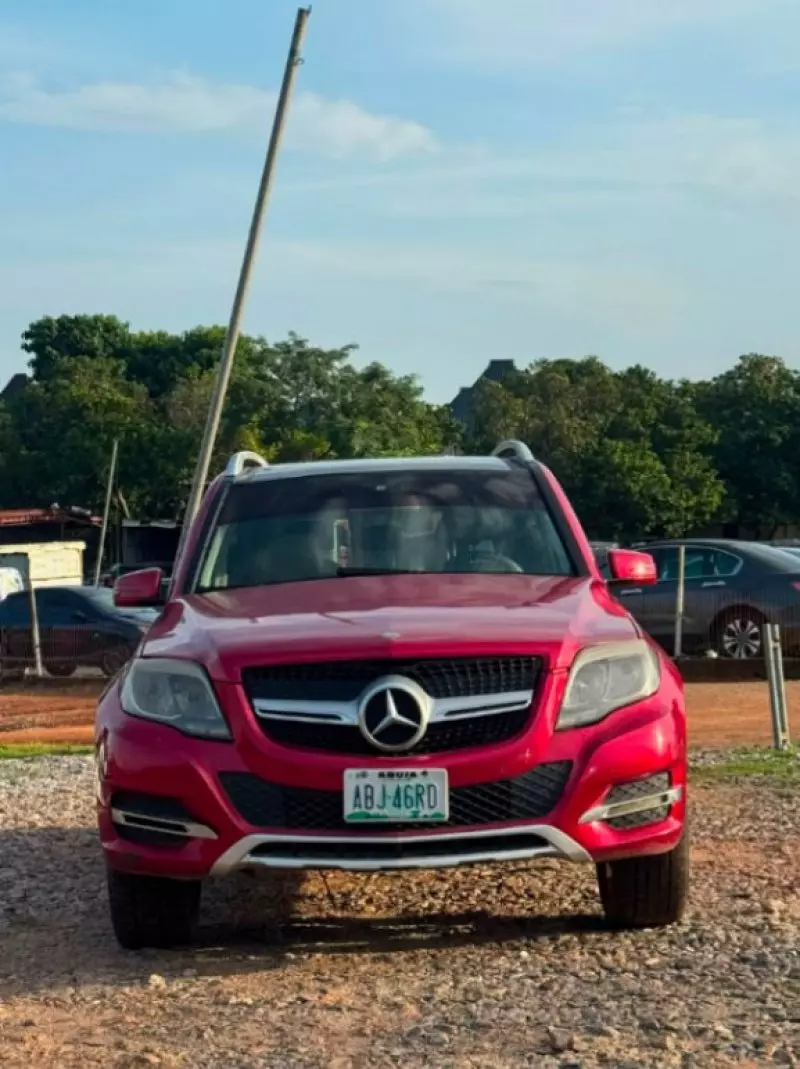 Mercedes-Benz GLK 350   - 2010