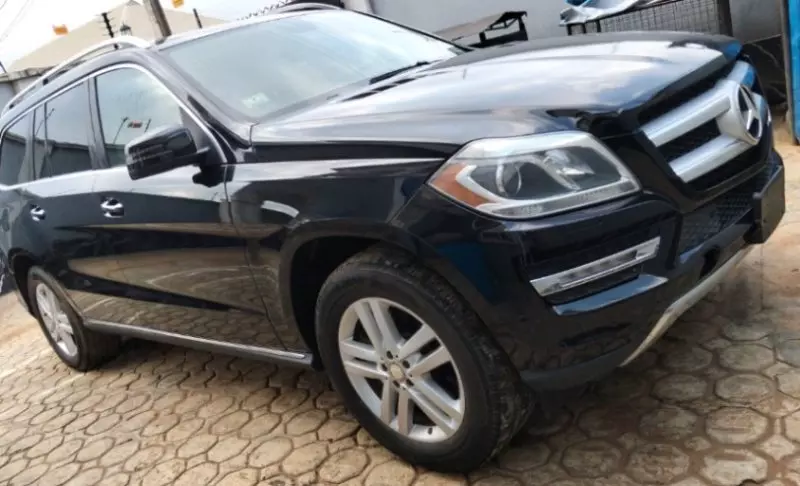 Mercedes-Benz GL 450   - 2012