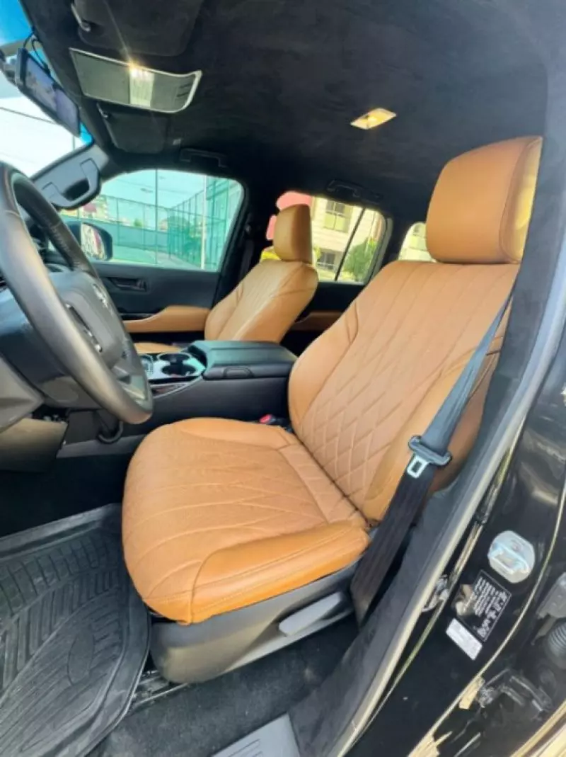 Toyota Land Cruiser   - 2025