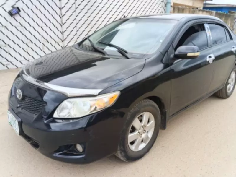 TOYOTA Corolla - 2009