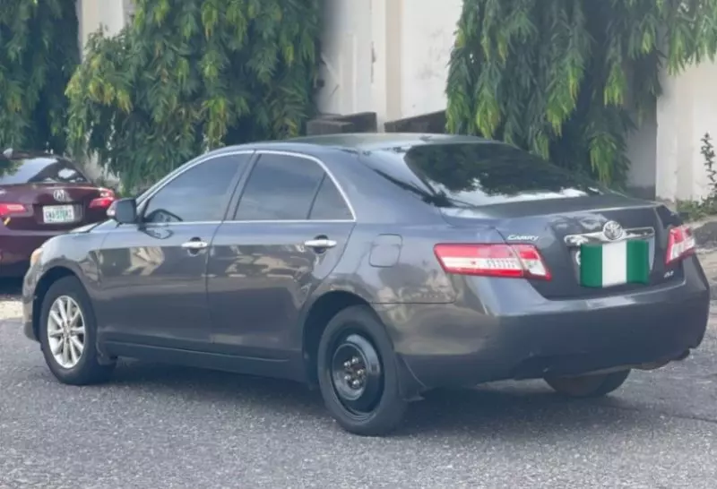 TOYOTA Camry   - 2011