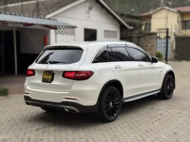 Mercedes-Benz GLC 250   - 2016