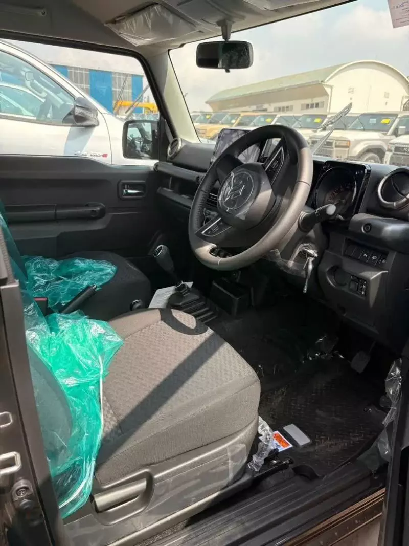 SUZUKI Jimny    - 2025