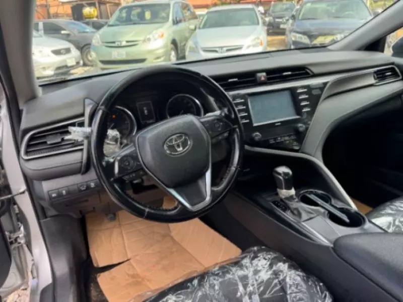 TOYOTA Camry   - 2020