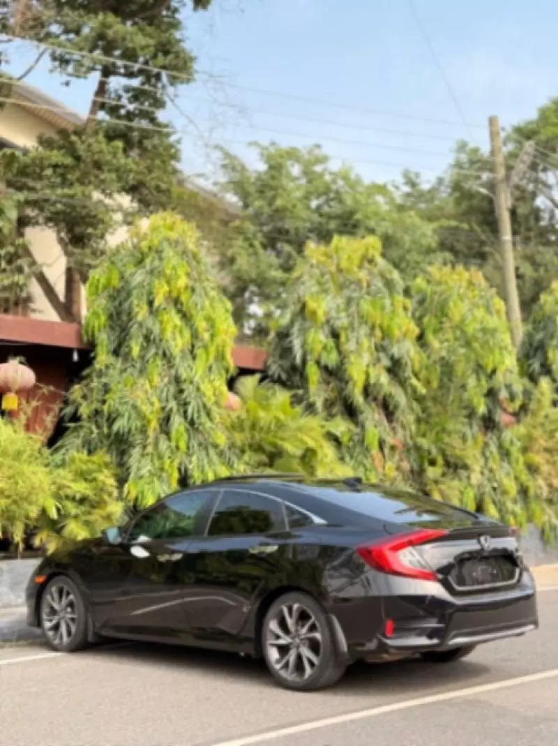 Honda Civic   - 2020