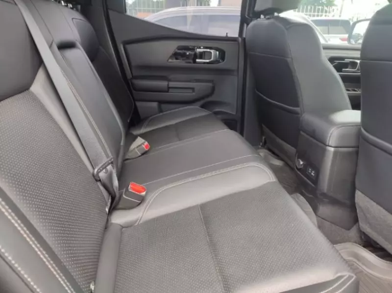 Mitsubishi L200   - 2025