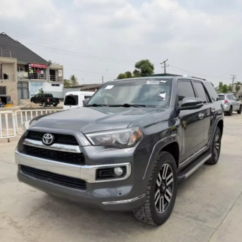 Toyota 4-Runner   - 2014