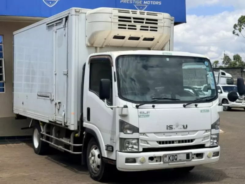 Isuzu Elf   - 2016