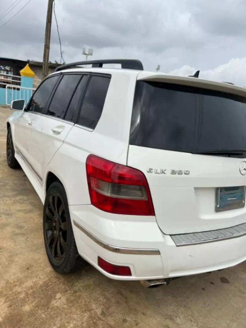 Mercedes-Benz GLK 350   - 2011