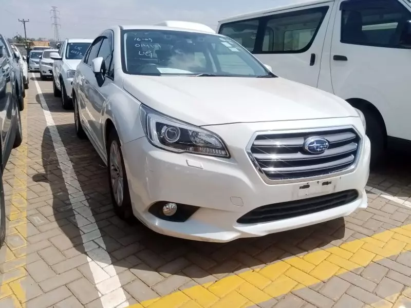 Subaru Legacy B4   - 2017
