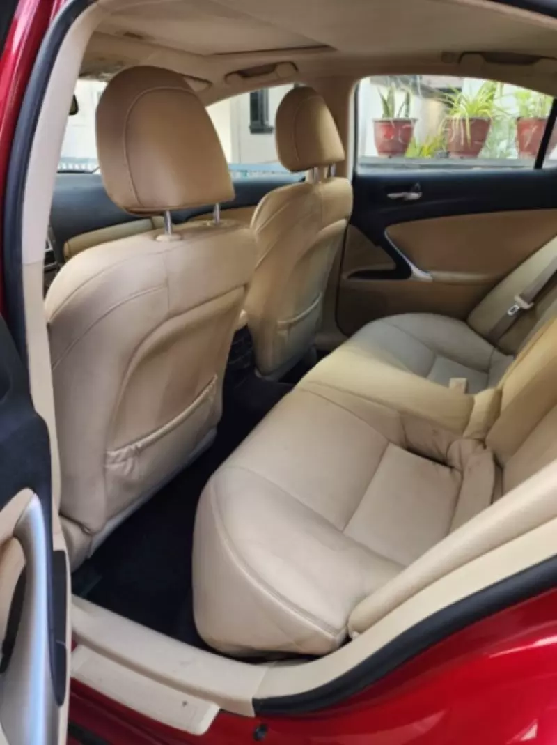 Lexus ES 350   - 2012