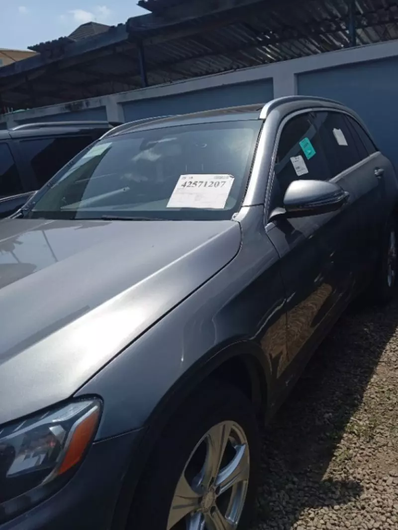 Mercedes-Benz GLC 300 - 2016