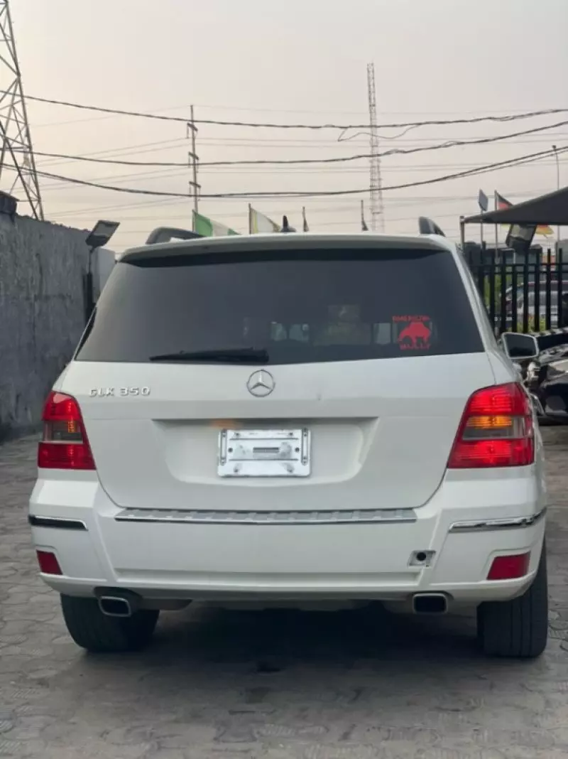 Mercedes-Benz GLK 350   - 2012