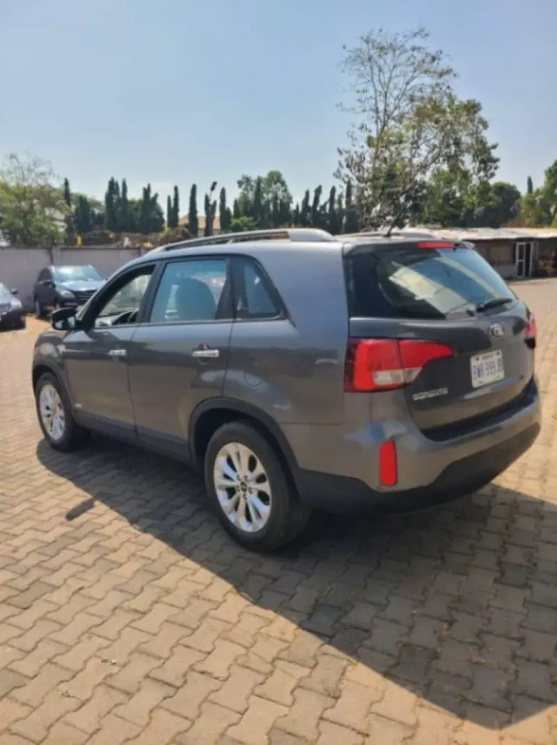 KIA Sorento   - 2014
