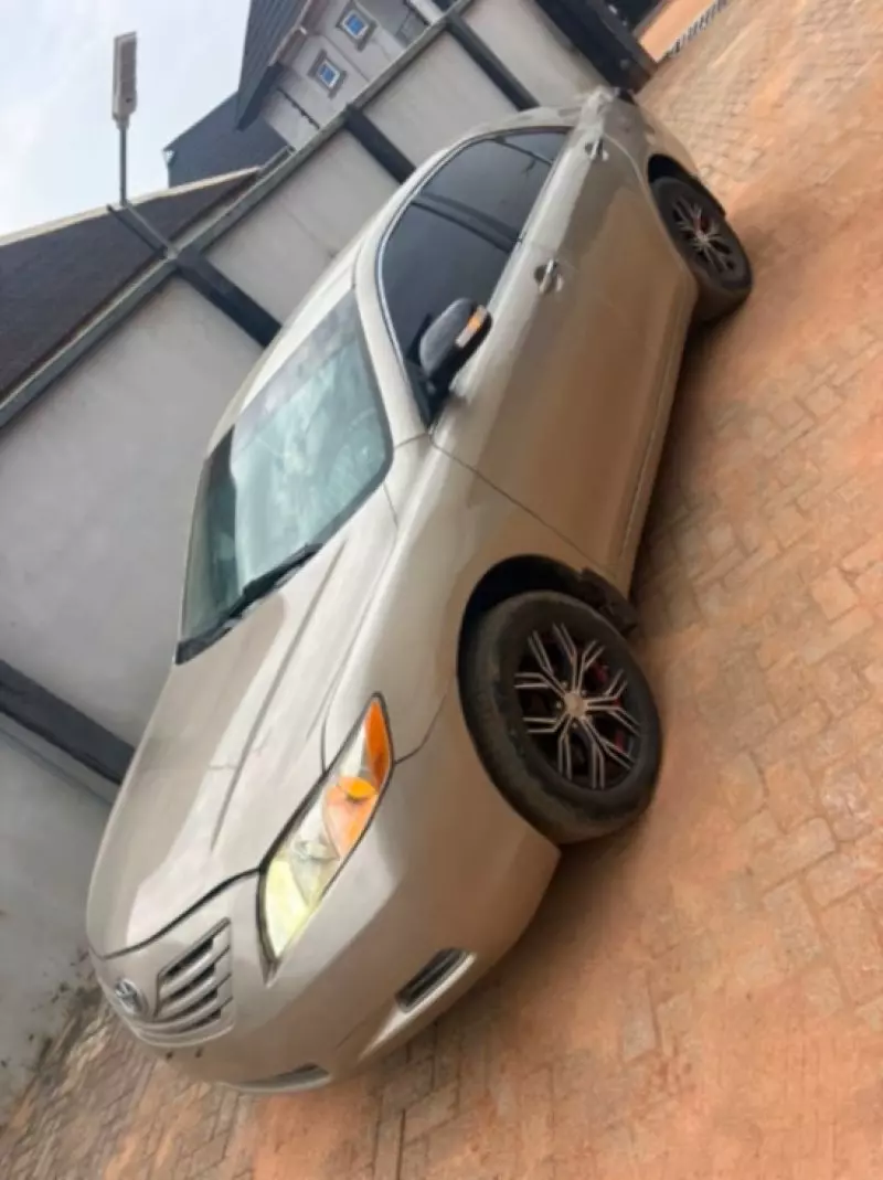 TOYOTA Camry - 2007