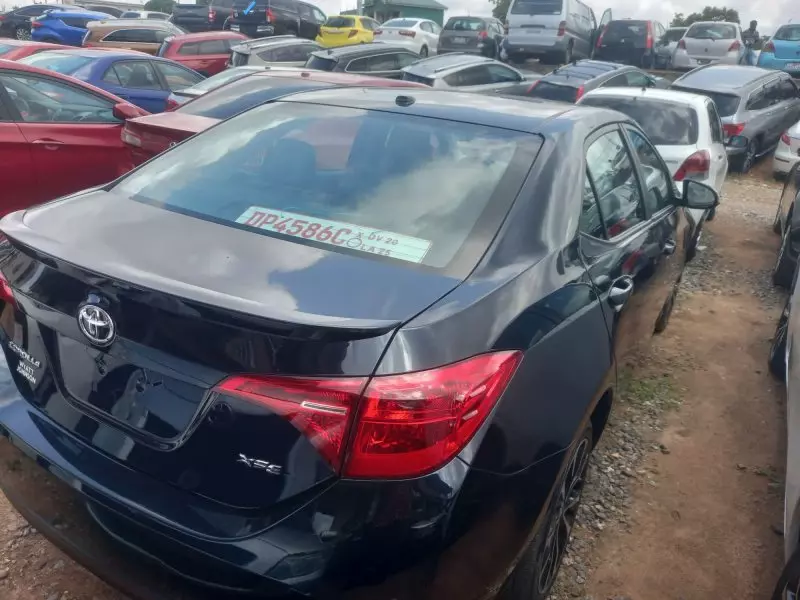 Toyota Corolla   - 2017