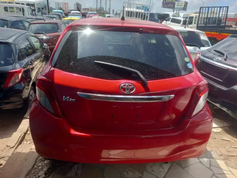 Toyota Vitz   - 2014