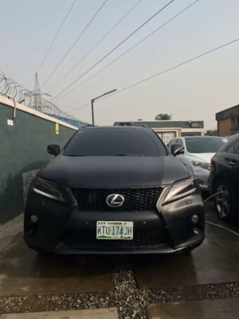 Lexus RX   - 2010